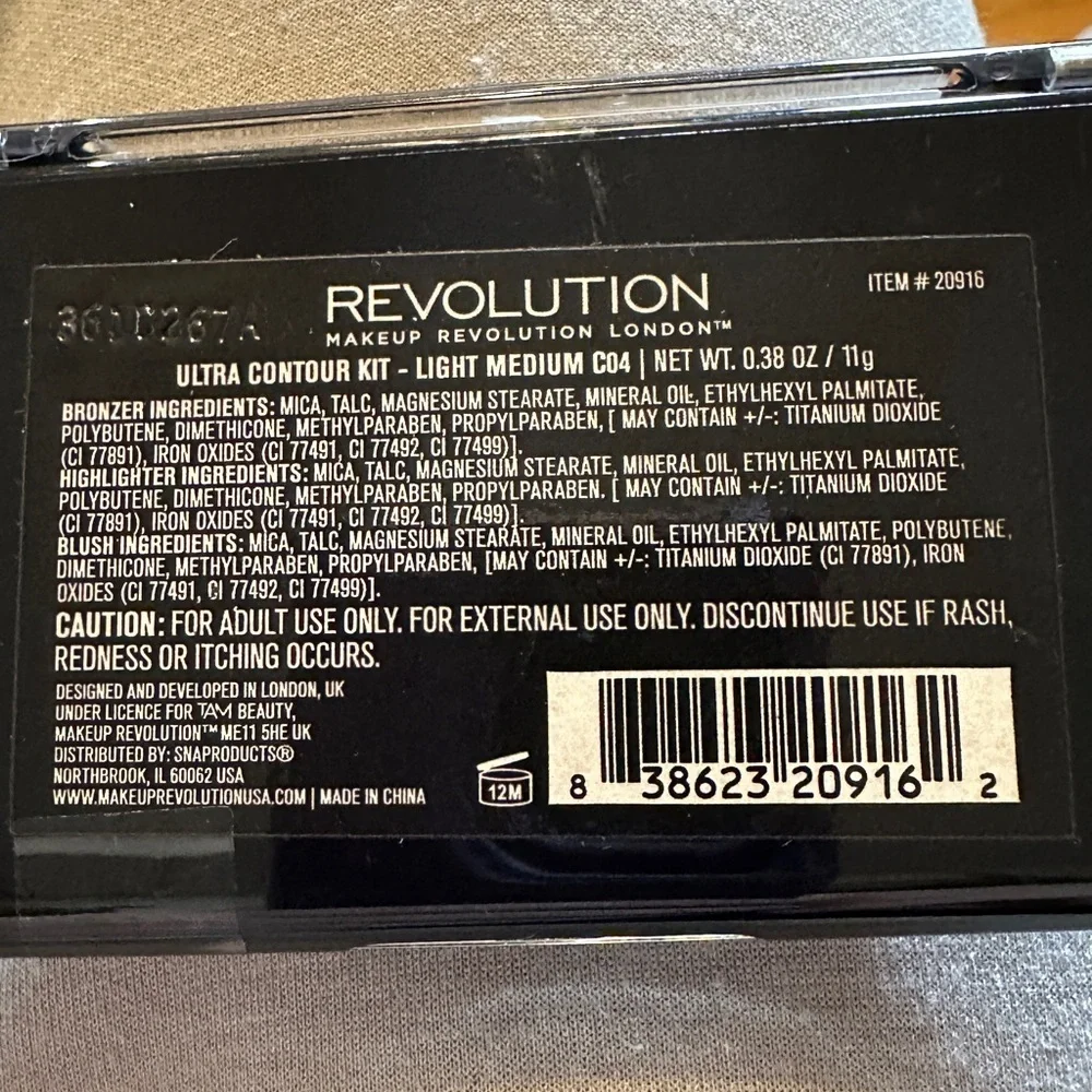 NIP Makeup Revolution Ultra Sculpt & Contour Kit